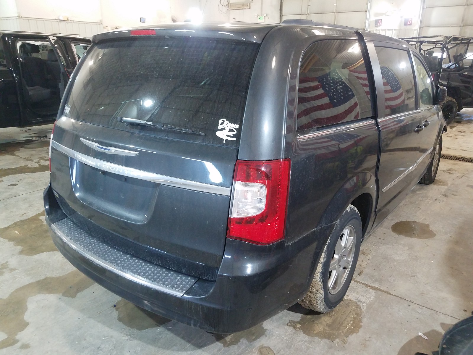 Photo 4 from auction – 2012 CHRYSLER TOWN & COU with VIN 2C4RC1BG3CR282238