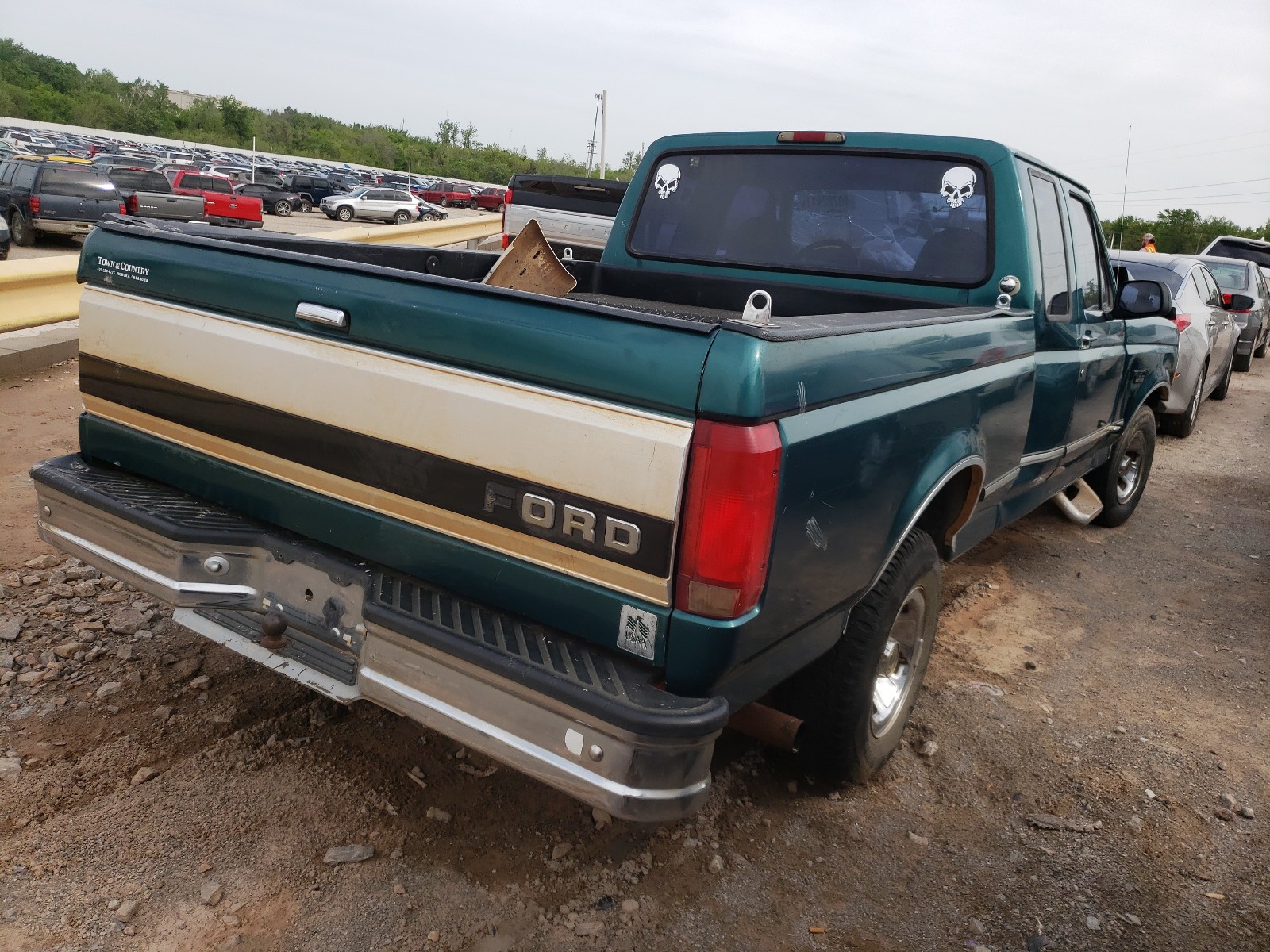 Photo 4 from auction – 1996 FORD F150 with VIN 1FTEX15Y3TKA49787