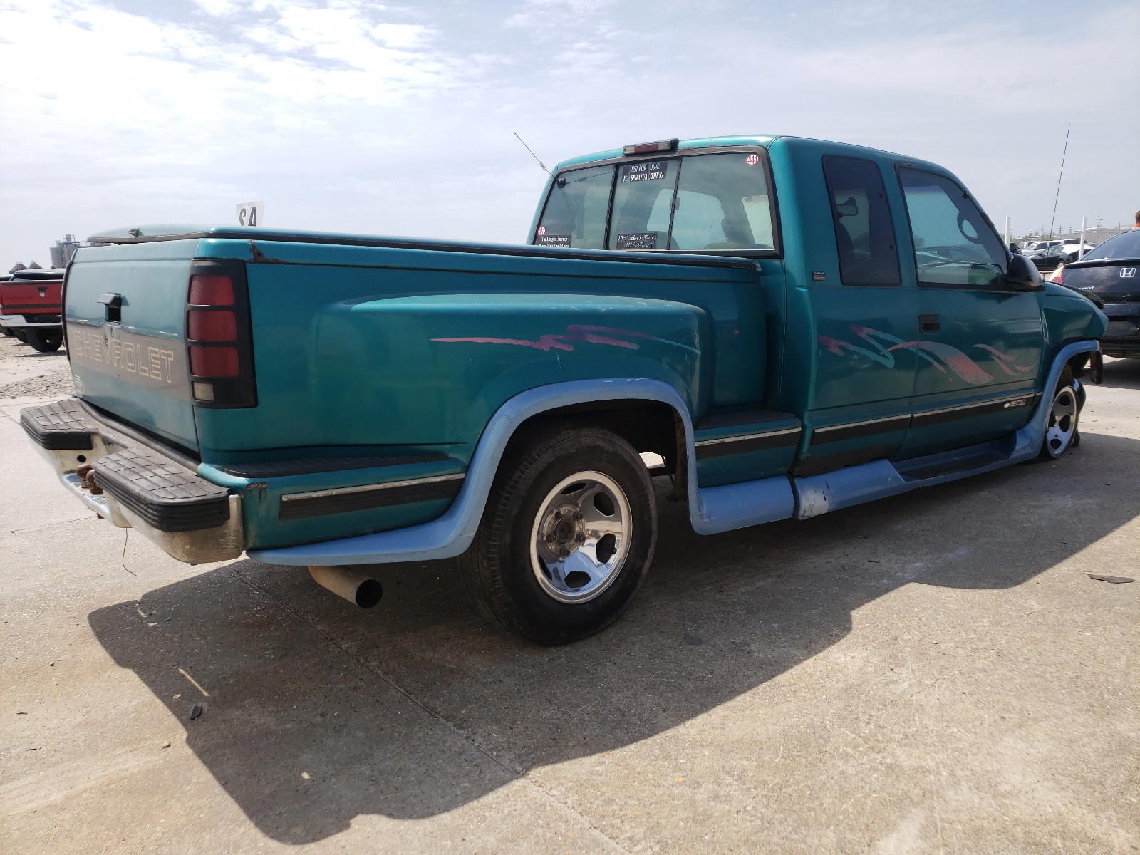 Photo 4 from auction – 1995 CHEVROLET GMT-400 C1 with VIN 2GCEC19H0S1235324