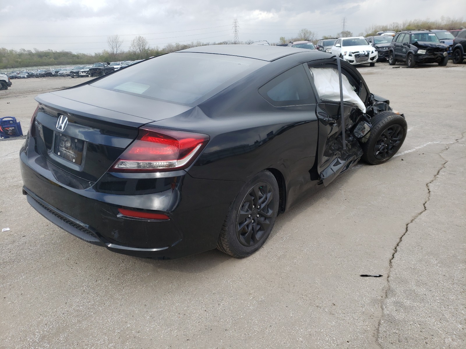 Photo 4 from auction – 2015 HONDA CIVIC LX with VIN 2HGFG3B59FH506612