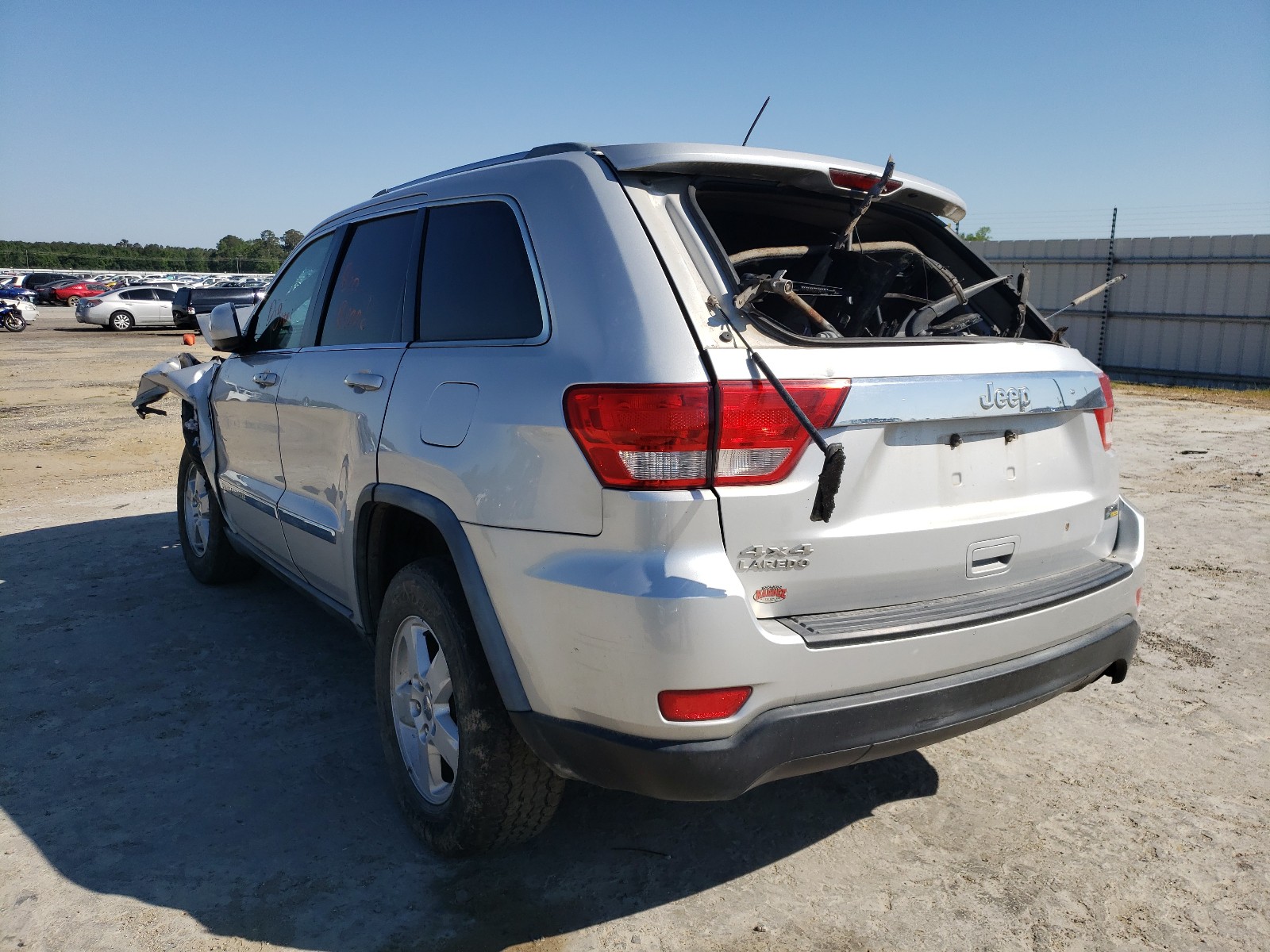 Photo 3 from auction – 2012 JEEP GRAND CHER with VIN 1C4RJFAG6CC181692