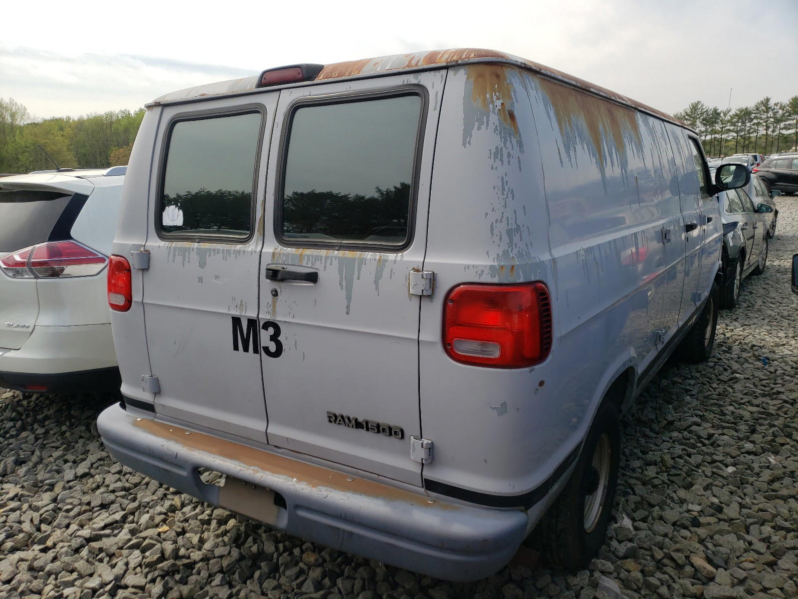 Photo 4 from auction – 2000 DODGE RAM VAN B1 with VIN 2B7HB11X7YK157579