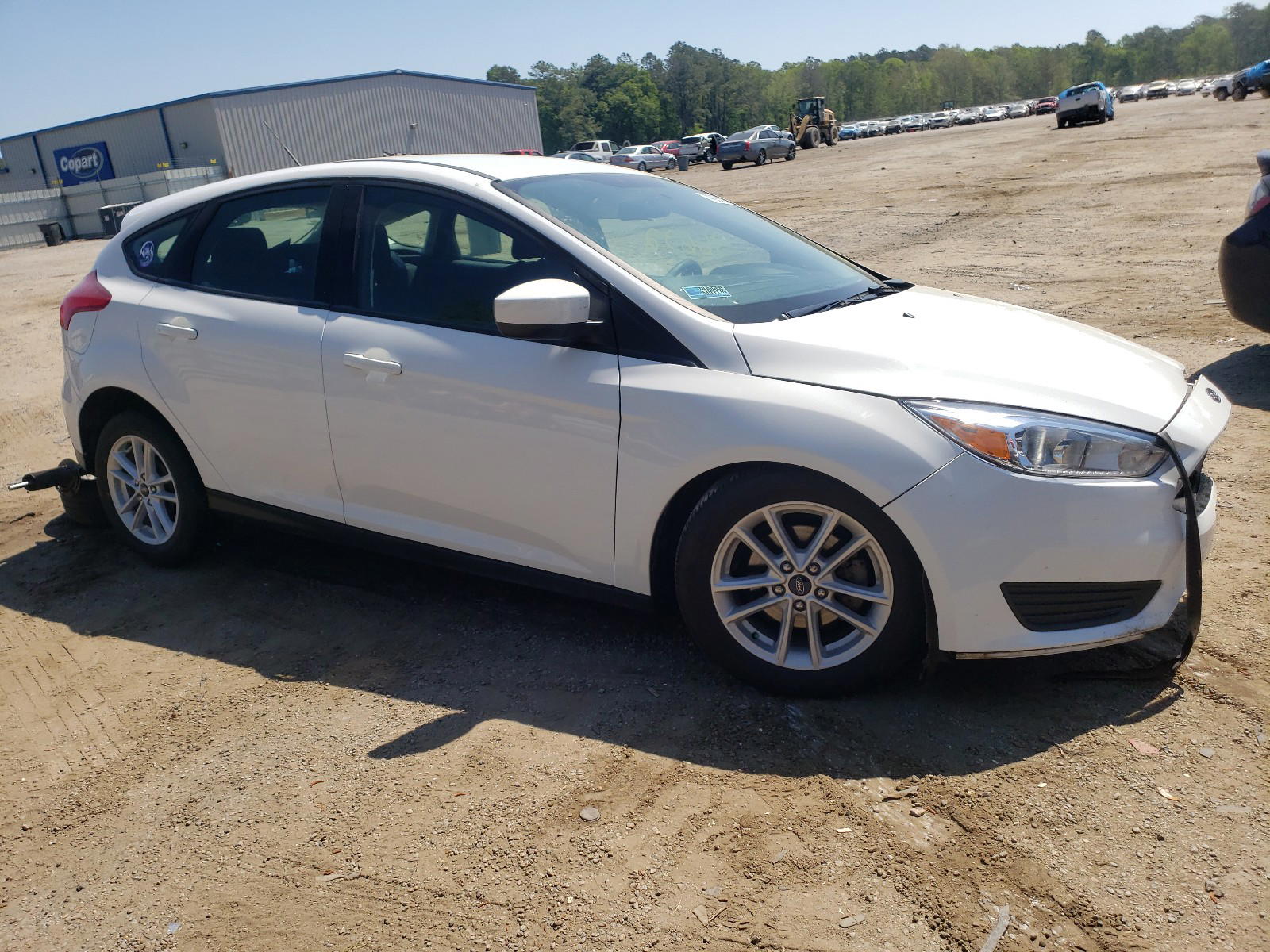 FORD FOCUS SE 2018 with VIN 1FADP3K24JL209552 - Photo from auction