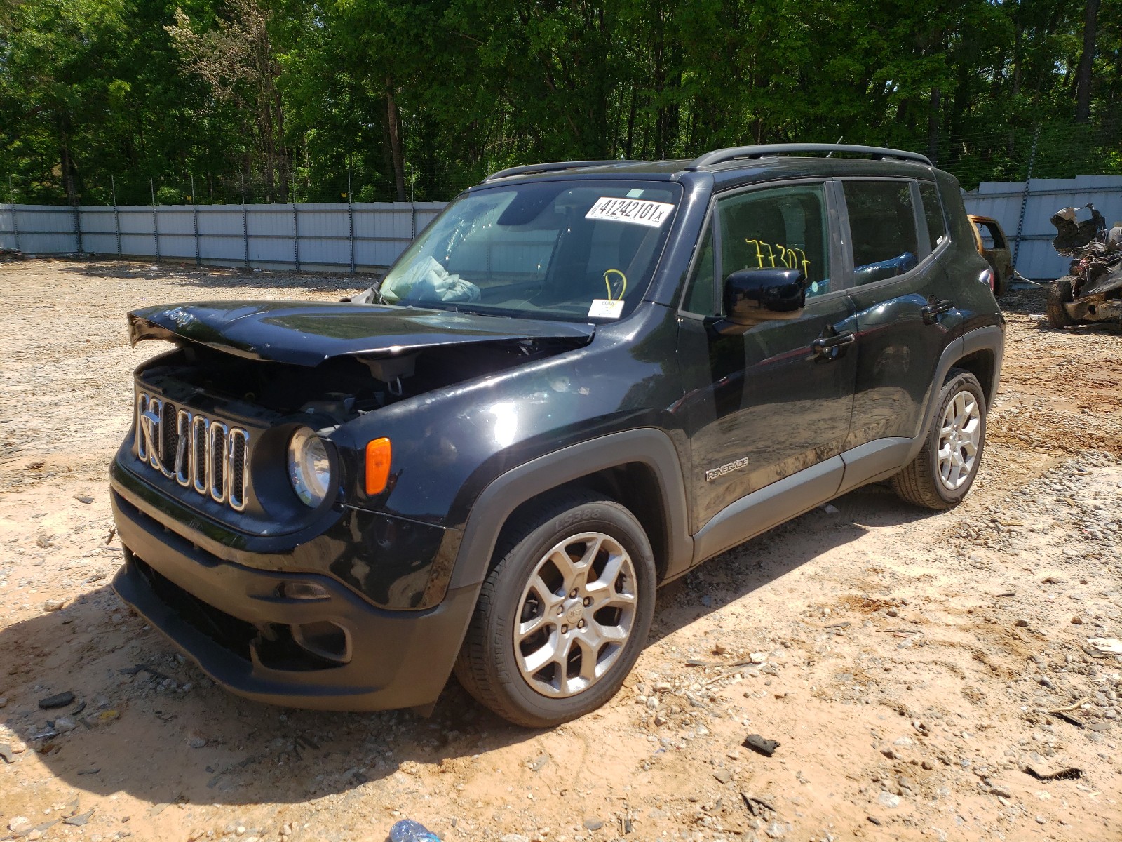 Photo 2 from auction – 2017 JEEP RENEGADE L with VIN ZACCJABB8HPE92989