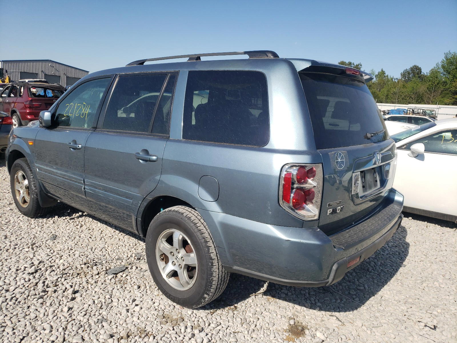 Photo 3 from auction – 2006 HONDA PILOT with VIN 5FNYF28576B048571