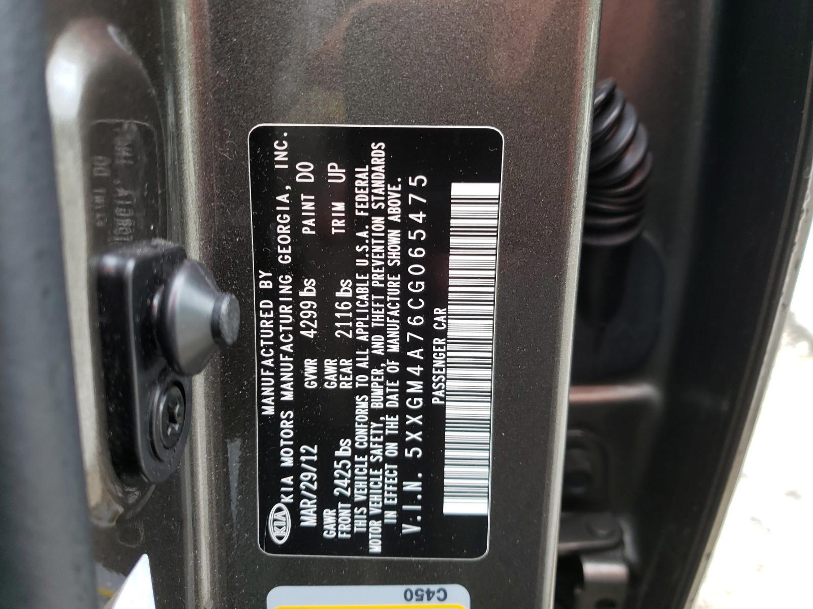 Photo 10 from auction – 2012 KIA OPTIMA with VIN 5XXGM4A76CG065475