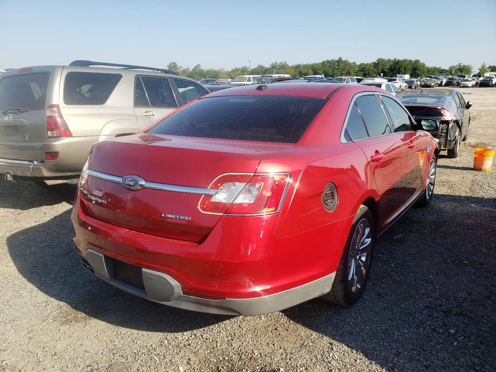 Photo 4 from auction – 2011 FORD TAURUS LIM with VIN 1FAHP2FW9BG101236