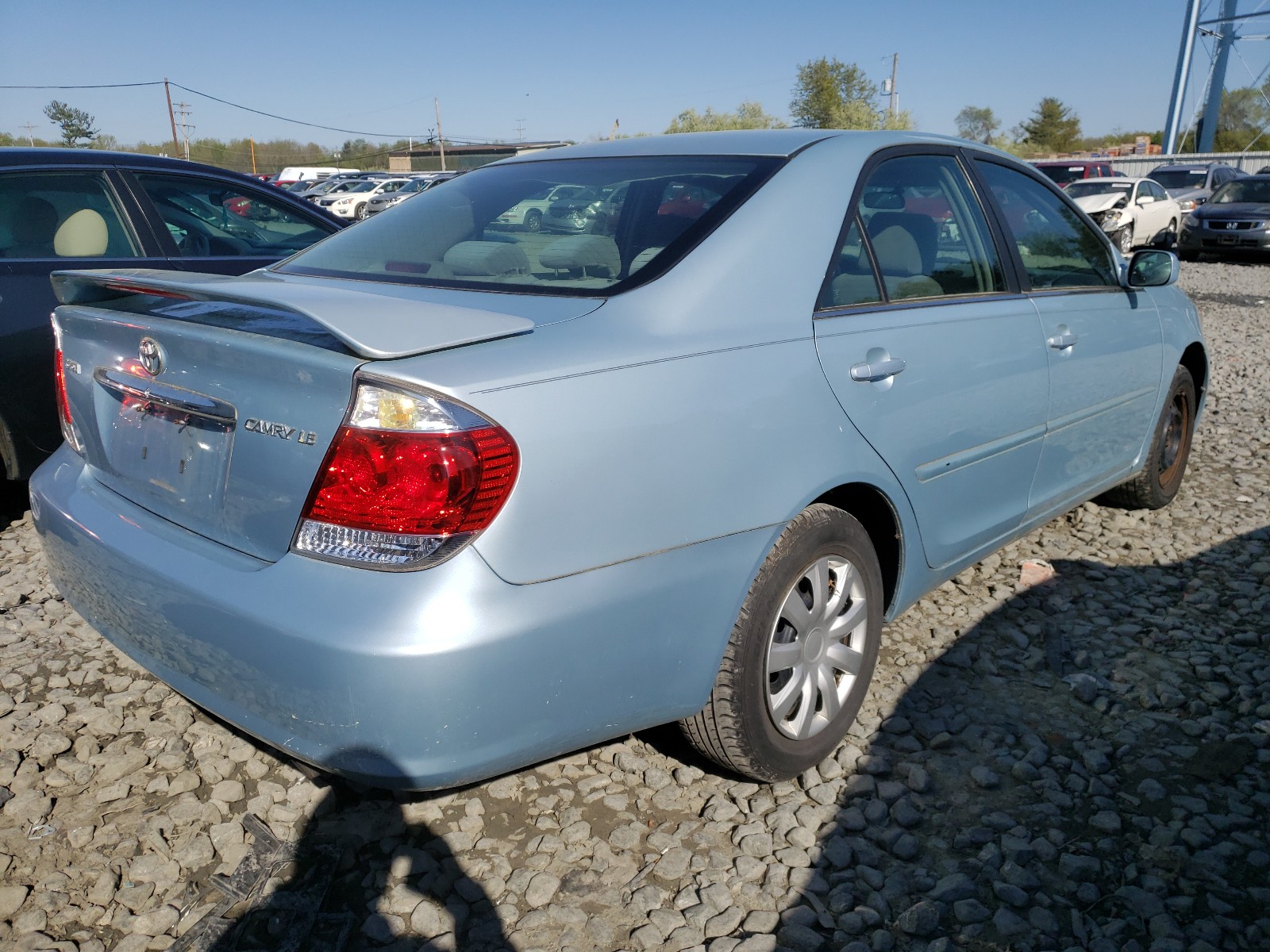 Photo 4 from auction – 2006 TOYOTA CAMRY with VIN 4T1BE32KX6U749069