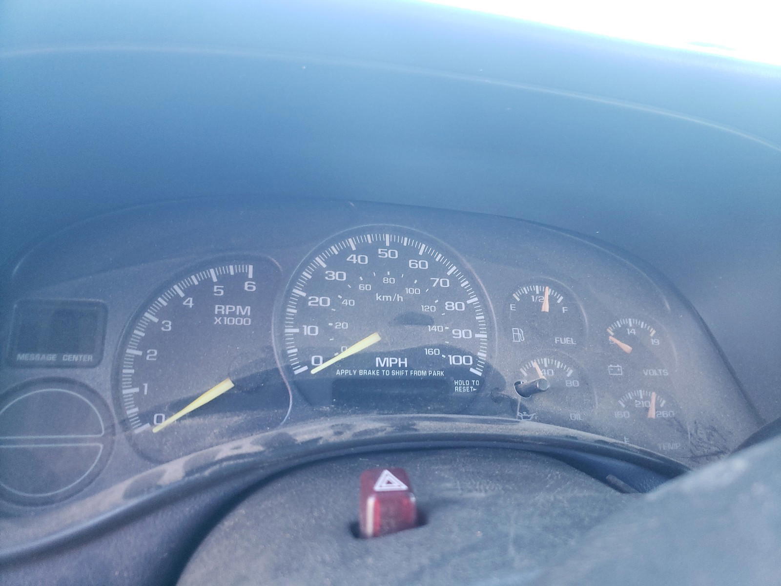 Photo 8 from auction – 1999 CHEVROLET SILVERADO with VIN 2GCEC19T9X1224754