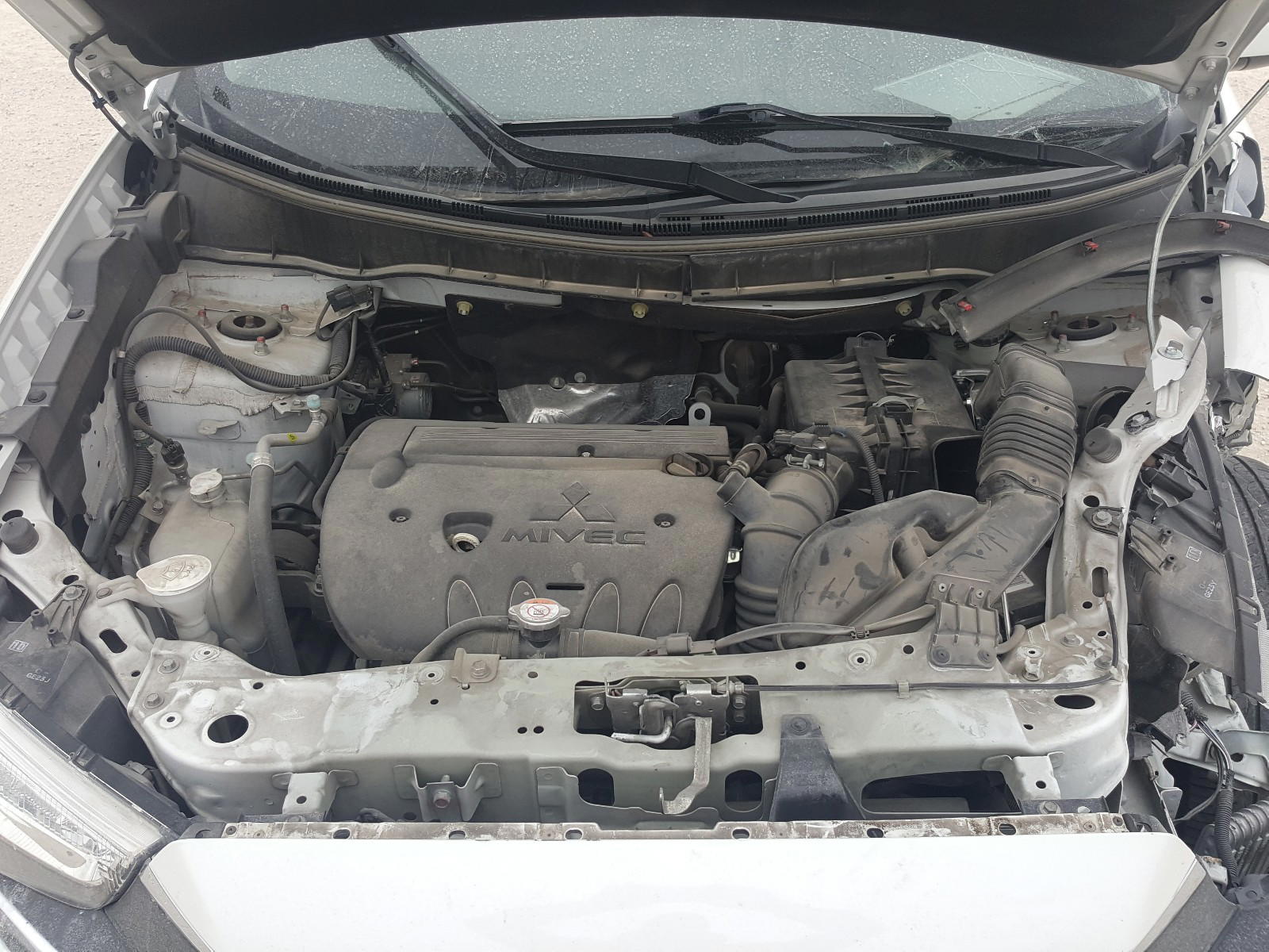 Photo 7 from auction – 2017 MITSUBISHI OUTLANDER with VIN JA4AP3AU2HZ056669
