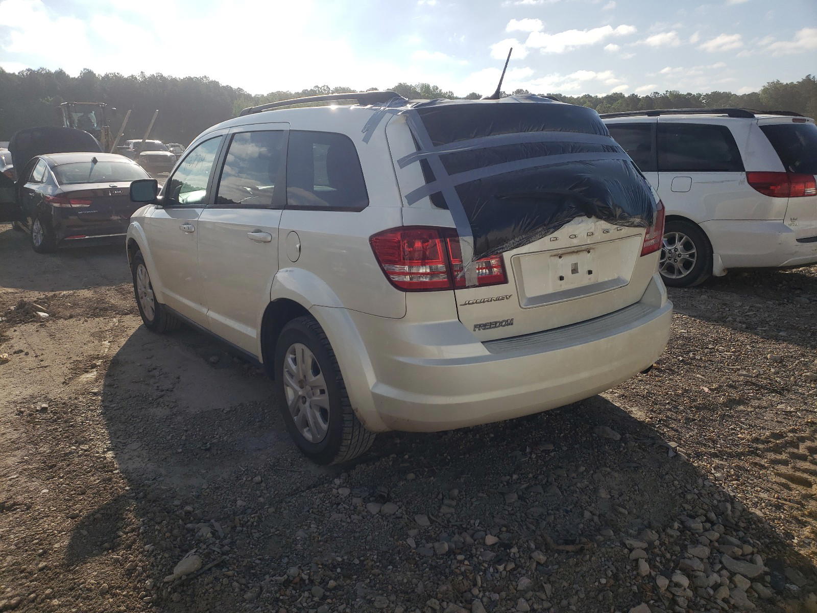 Photo 3 from auction – 2016 DODGE JOURNEY SE with VIN 3C4PDCAB6GT115798