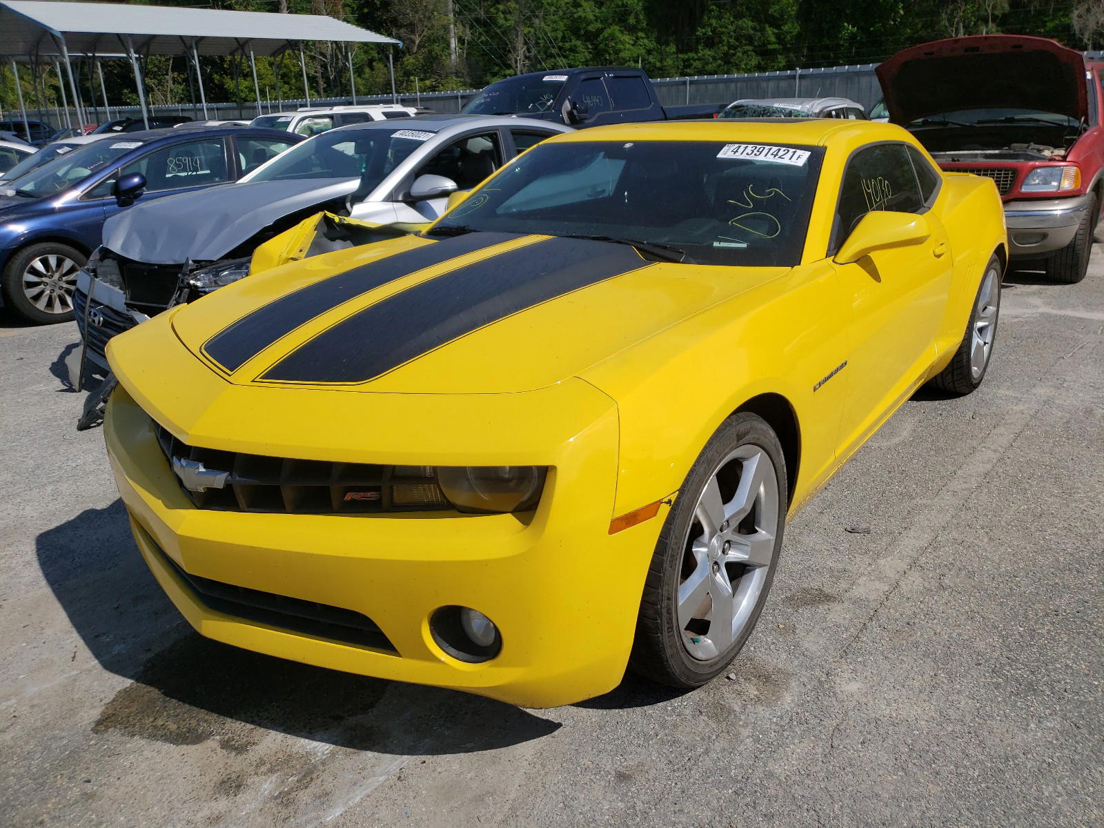 Photo 2 from auction – 2011 CHEVROLET CAMARO LT with VIN 2G1FC1ED2B9205520