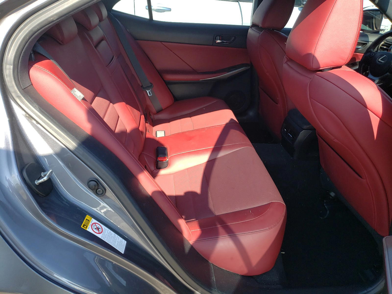 Photo 6 from auction – 2016 LEXUS IS 200T with VIN JTHBA1D26G5018604