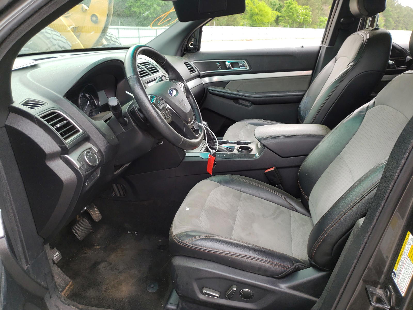 Photo 5 from auction – 2017 FORD EXPLORER X with VIN 1FM5K7D82HGA58487