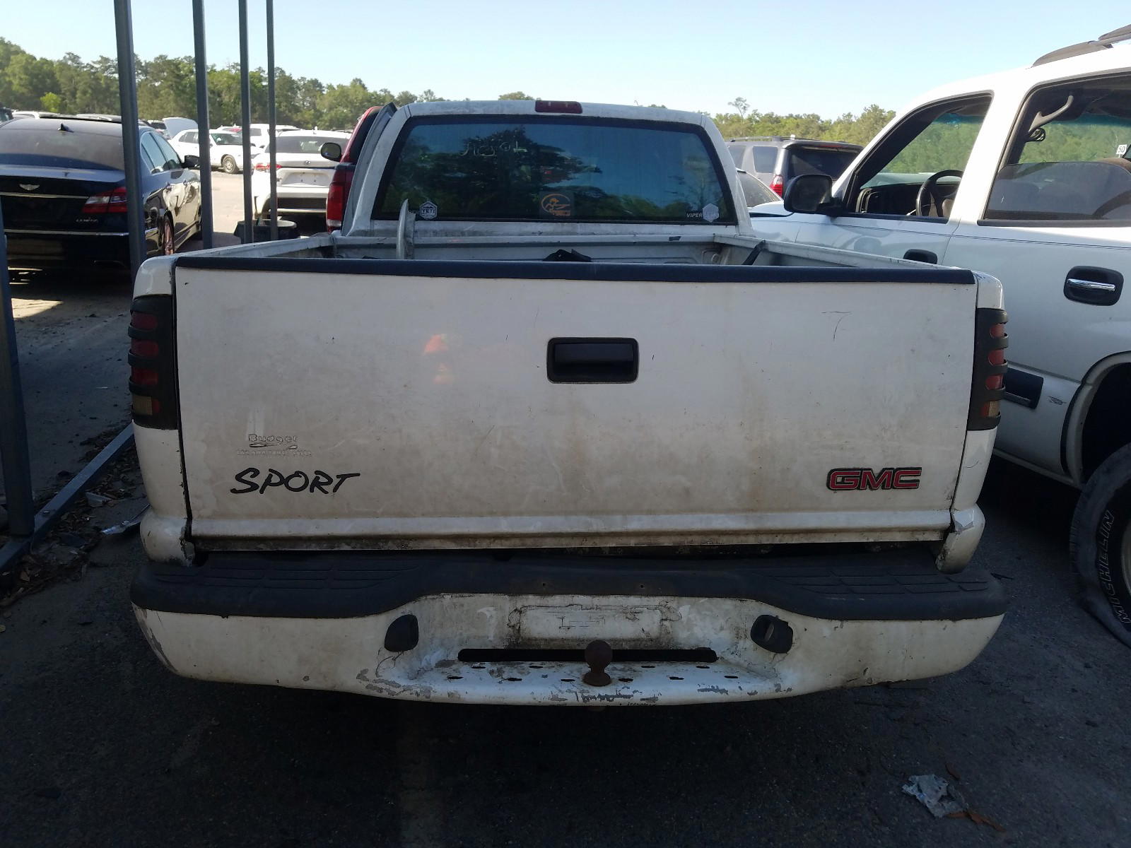 Photo 6 from auction – 2000 GMC SONOMA with VIN 1GTCS14W2Y8169025