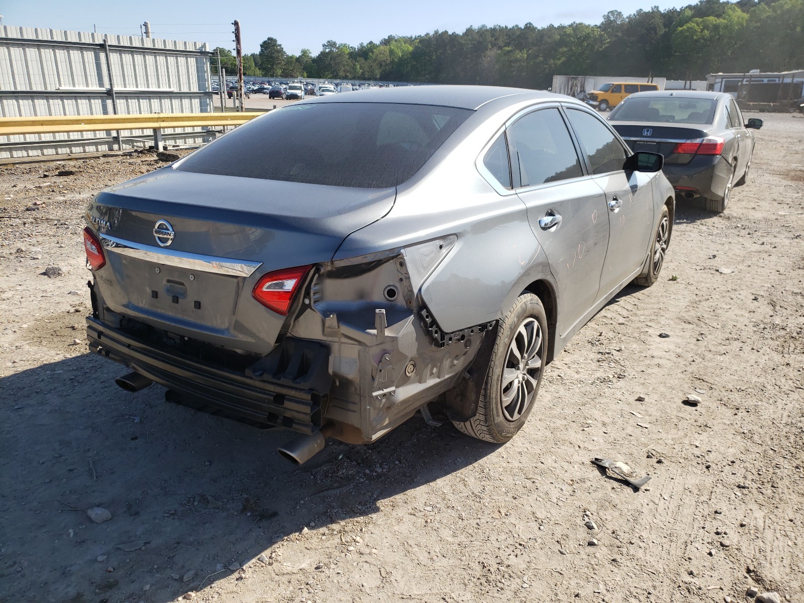 Photo 4 from auction – 2016 NISSAN ALTIMA 2.5 with VIN 1N4AL3AP9GC120662