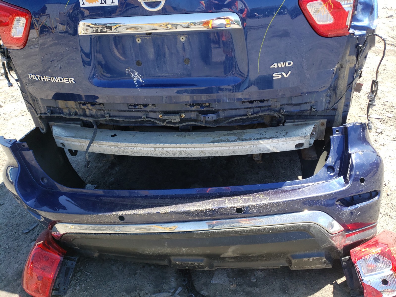 Photo 9 from auction – 2017 NISSAN PATHFINDER with VIN 5N1DR2MM5HC685117