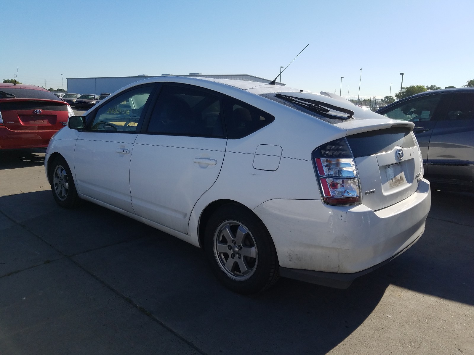 Photo 3 from auction – 2004 TOYOTA PRIUS with VIN JTDKB20U840081708