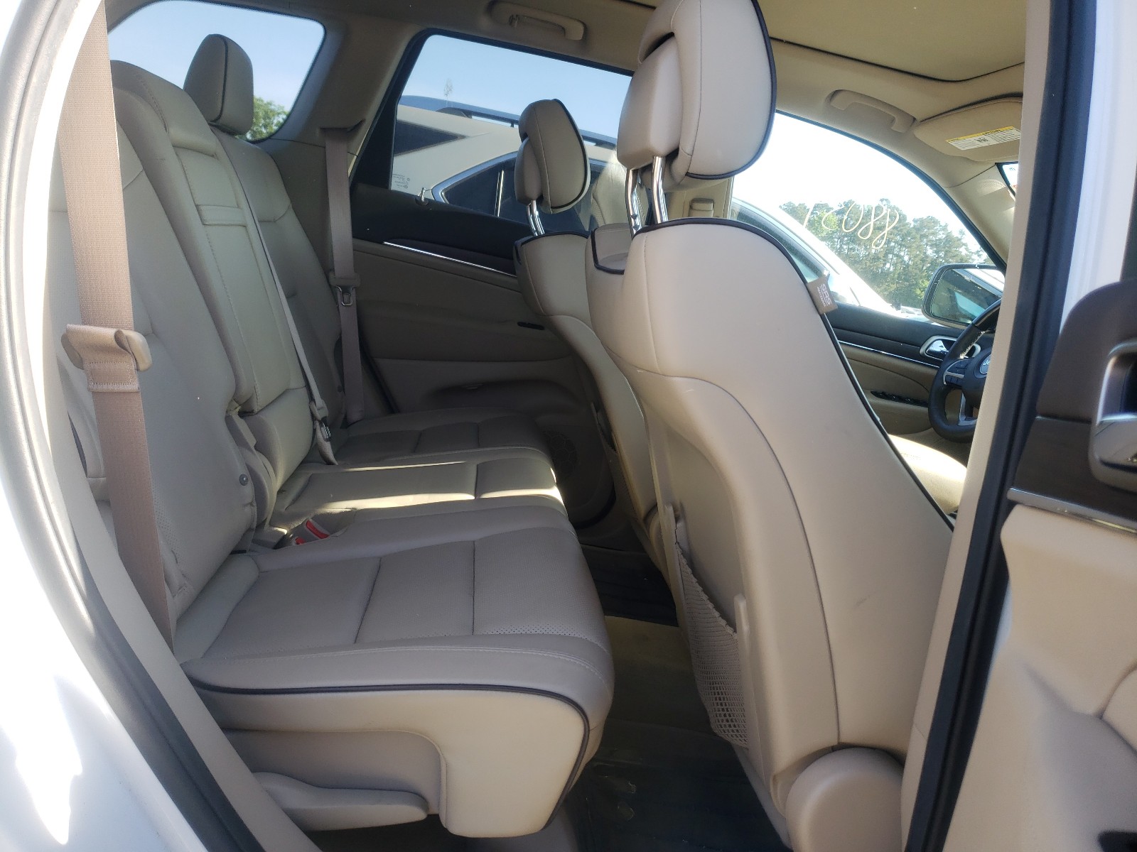 Photo 6 from auction – 2014 JEEP GRAND CHER with VIN 1C4RJECG9EC494519