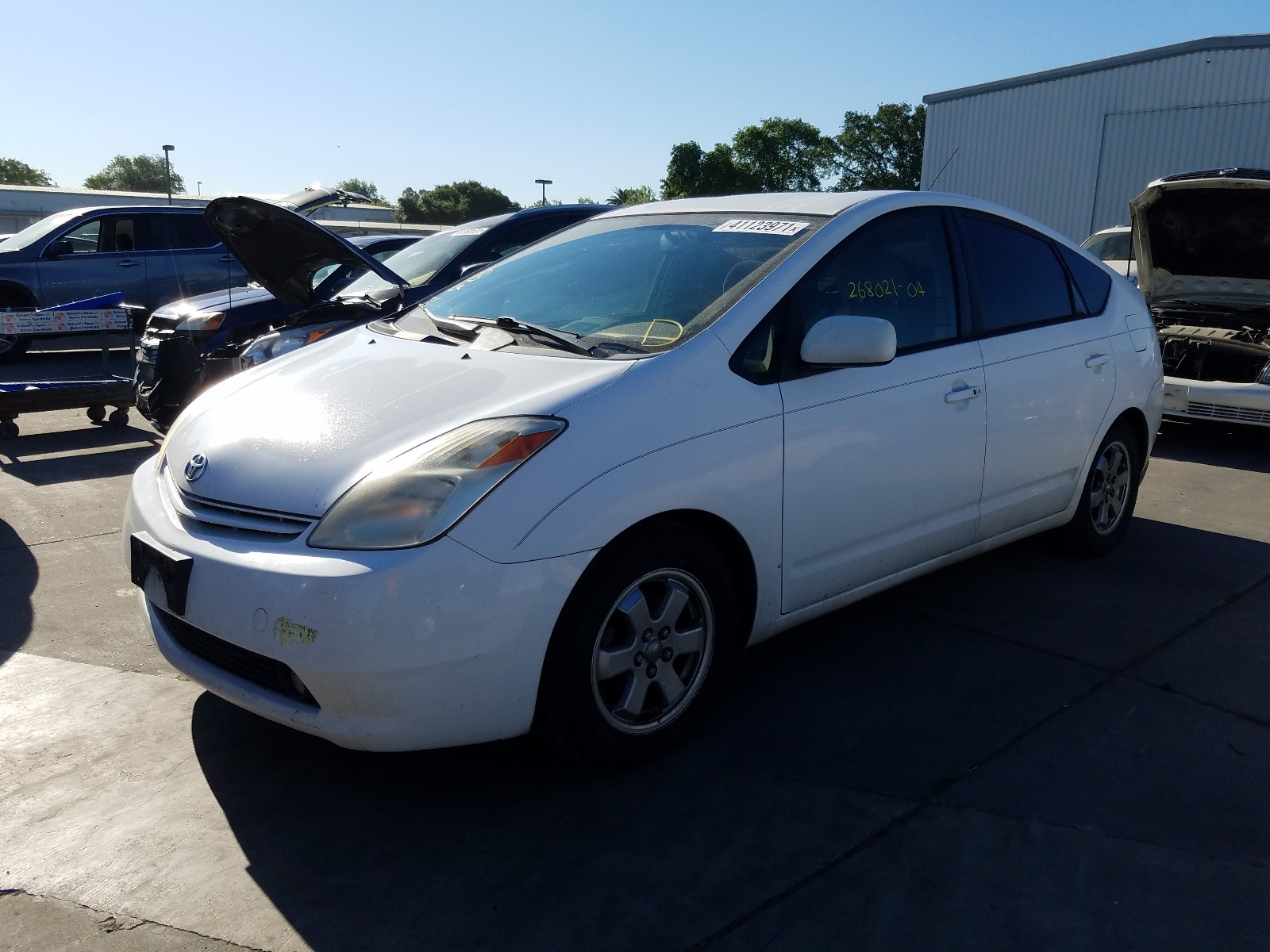 Photo 2 from auction – 2004 TOYOTA PRIUS with VIN JTDKB20U840081708