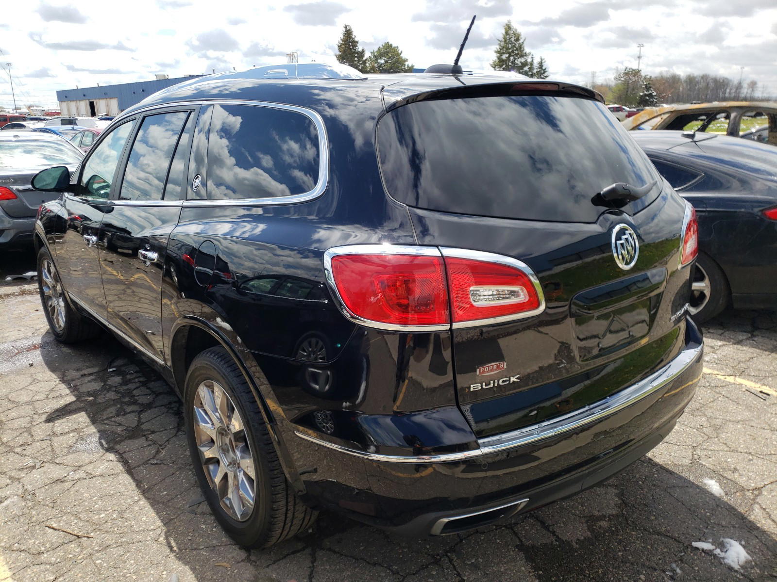 Photo 3 from auction – 2017 BUICK ENCLAVE with VIN 5GAKRBKD9HJ295648