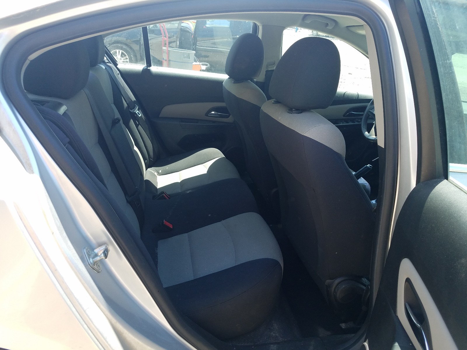 Photo 6 from auction – 2012 CHEVROLET CRUZE LS with VIN 1G1PD5SH3C7284831