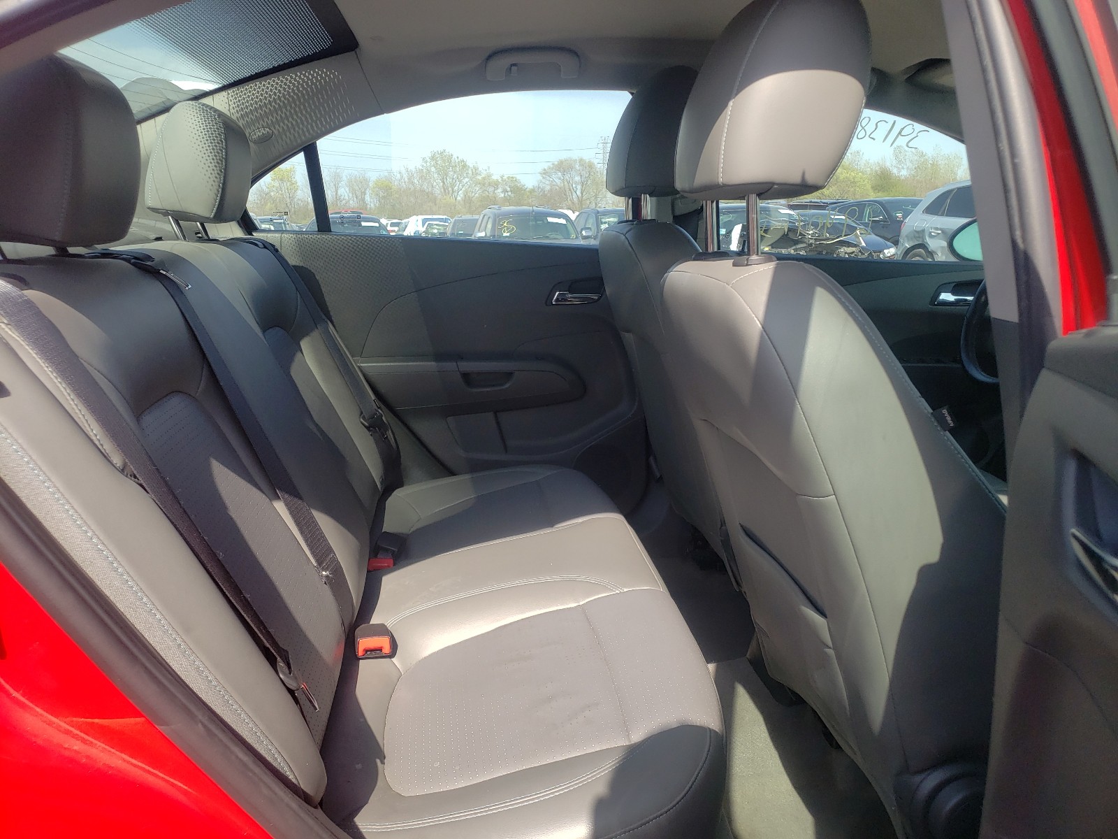 Photo 6 from auction – 2015 CHEVROLET SONIC LTZ with VIN 1G1JE5SB2F4106266