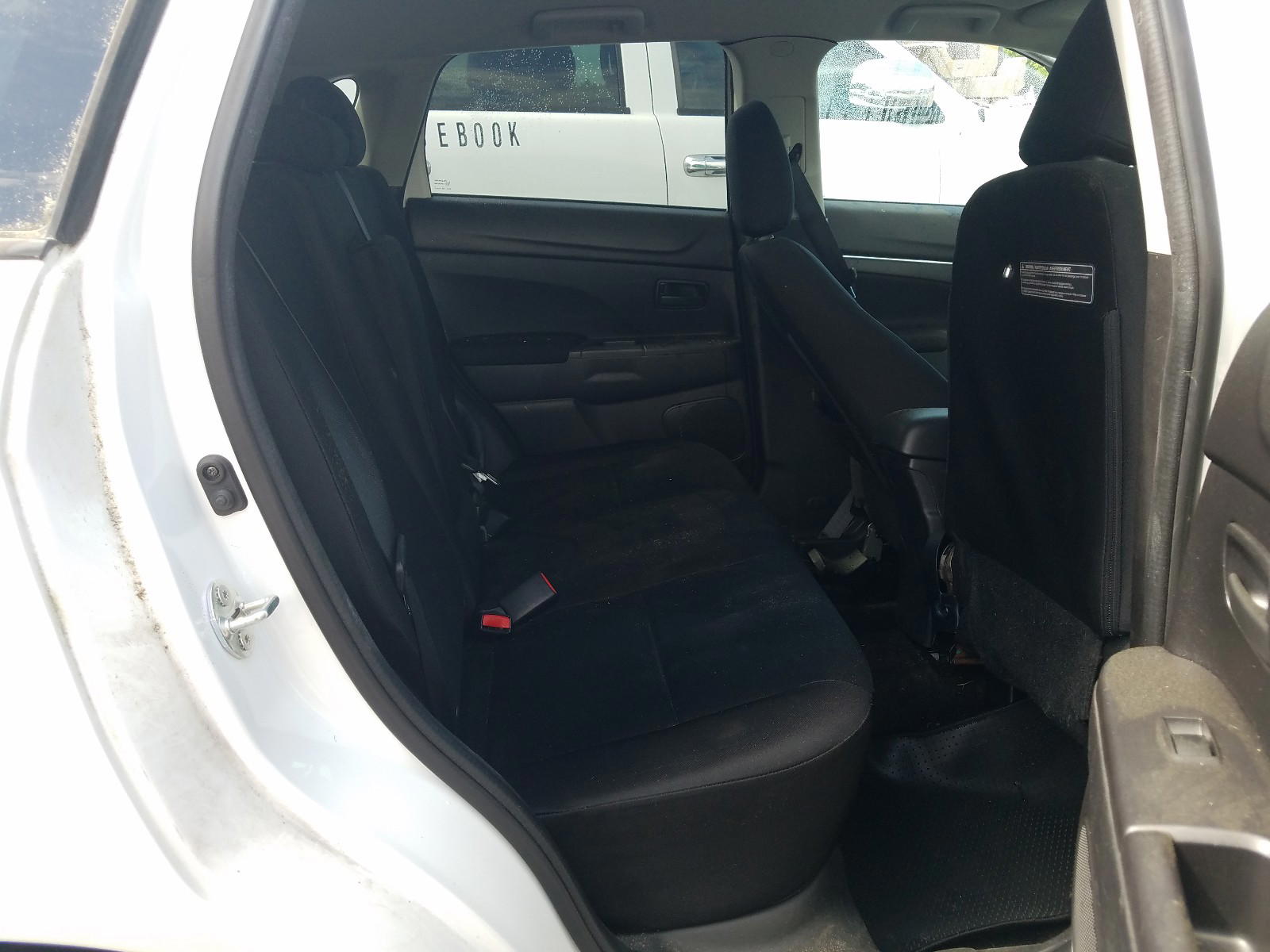 Photo 6 from auction – 2015 MITSUBISHI OUTLANDER with VIN 4A4AP3AU6FE057424