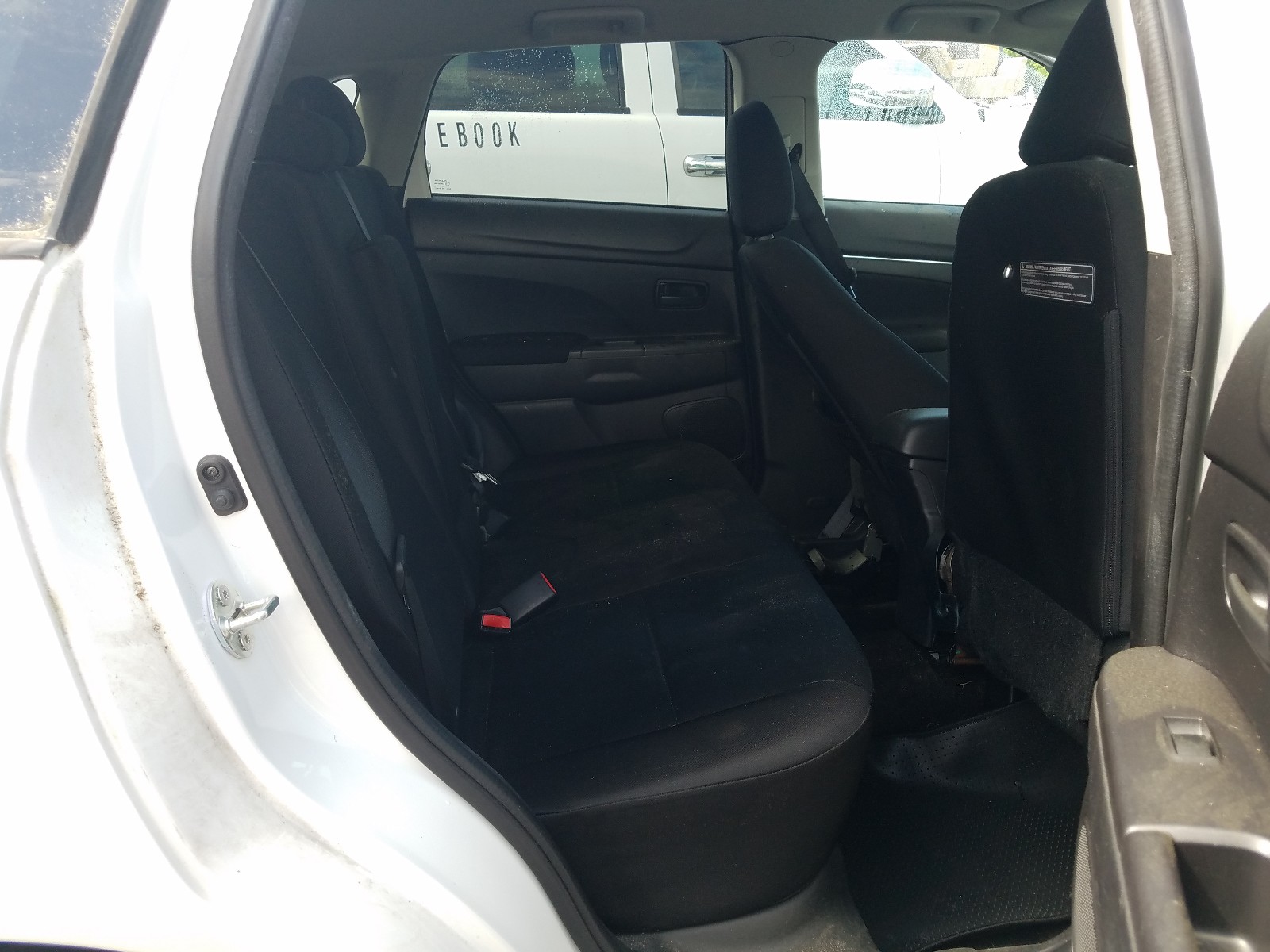 صورة رقم 6 من المزاد - 2015 MITSUBISHI OUTLANDER مع VIN 4A4AP3AU6FE057424