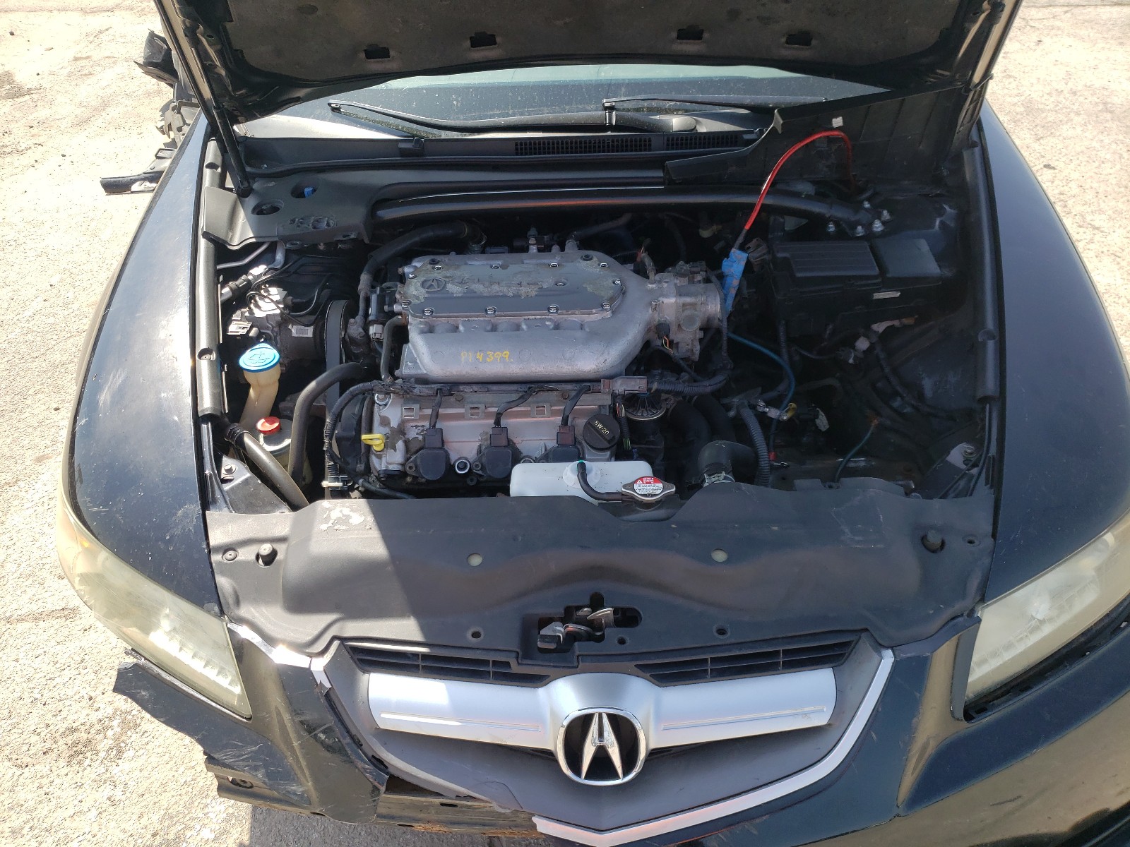 Photo 7 from auction – 2004 ACURA TL with VIN 19UUA66224A056775