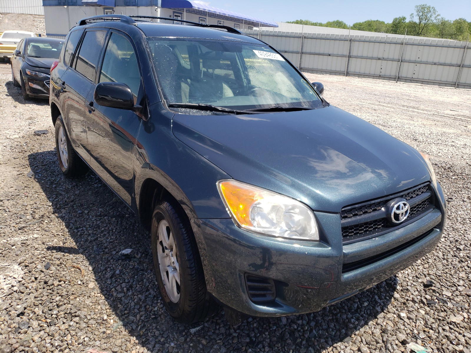 TOYOTA RAV4 2011 with VIN 2T3ZF4DV9BW095739 - Photo from auction