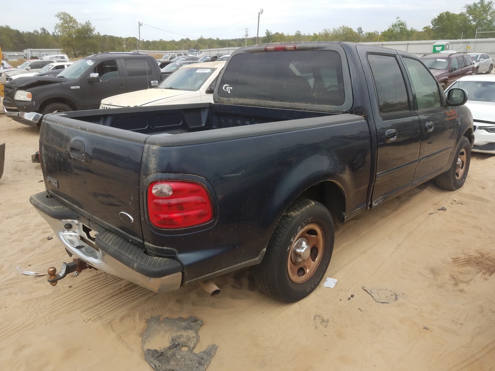 Photo 4 from auction – 2001 FORD F-150 with VIN 1FTRW07LX1KE90264
