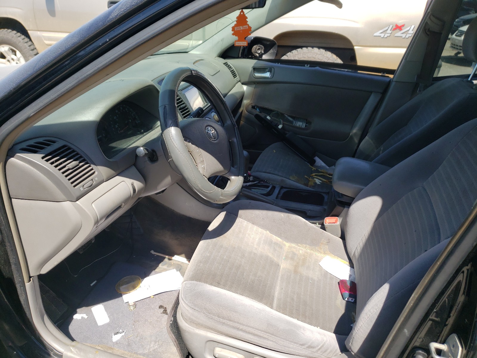 Photo 5 from auction – 2006 TOYOTA CAMRY LE with VIN 4T1BE32K76U719723