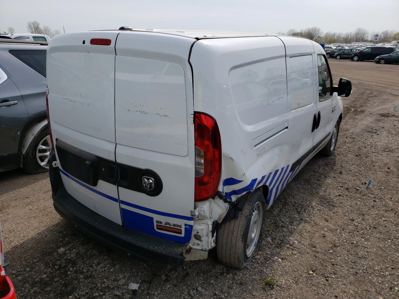 Photo 4 from auction – 2015 RAM PROMASTER with VIN ZFBERFAT7F6197507