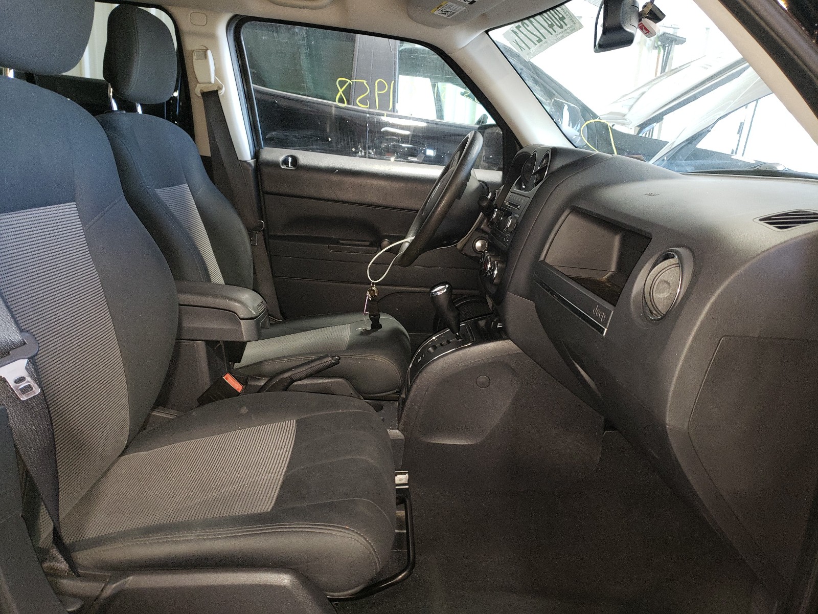 Photo 5 from auction – 2012 JEEP PATRIOT SP with VIN 1C4NJPBAXCD593557