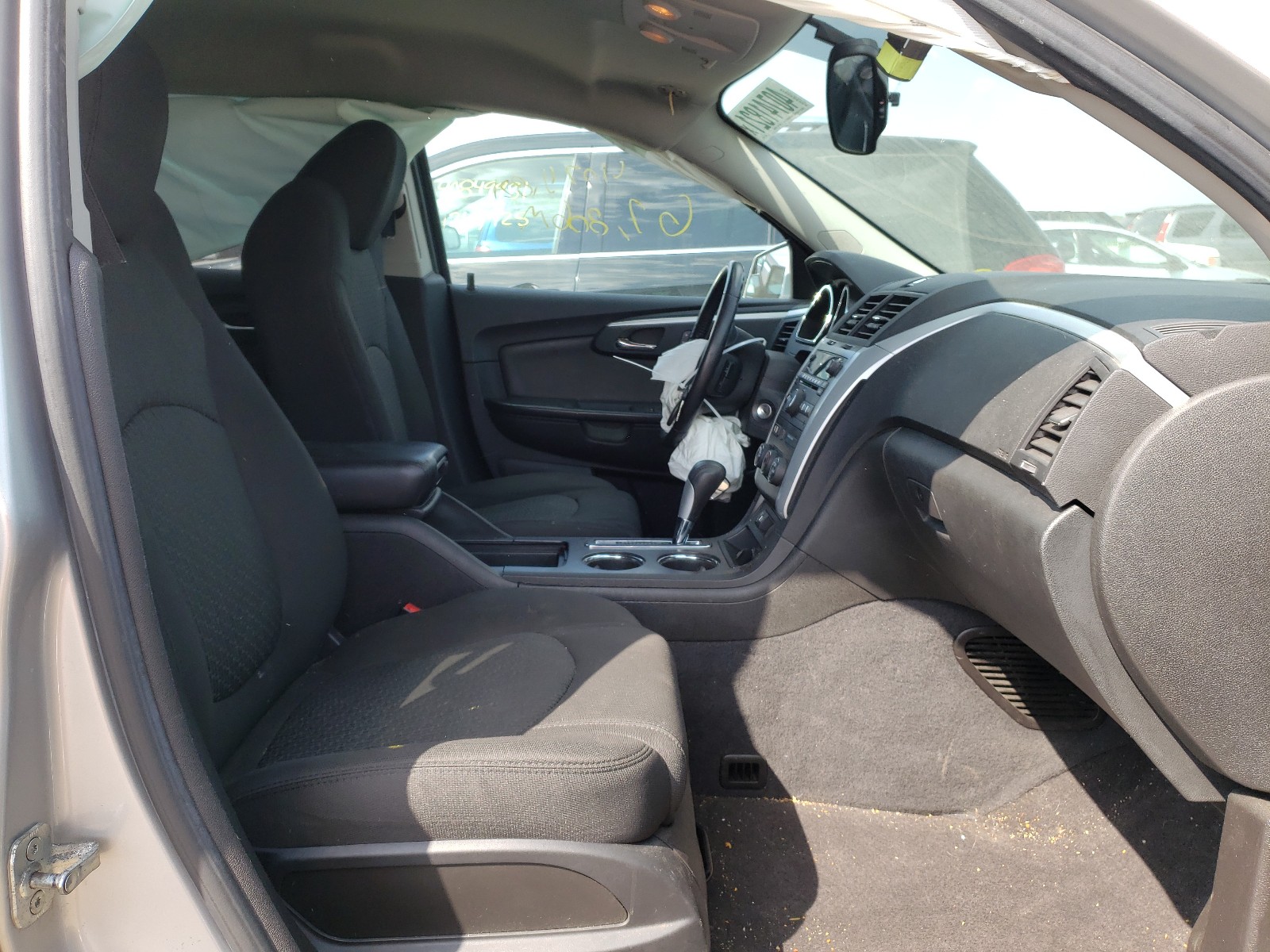 Zdjęcie 5 z aukcji – 2011 CHEVROLET TRAVERSE L z VIN 1GNKRGED7BJ227662