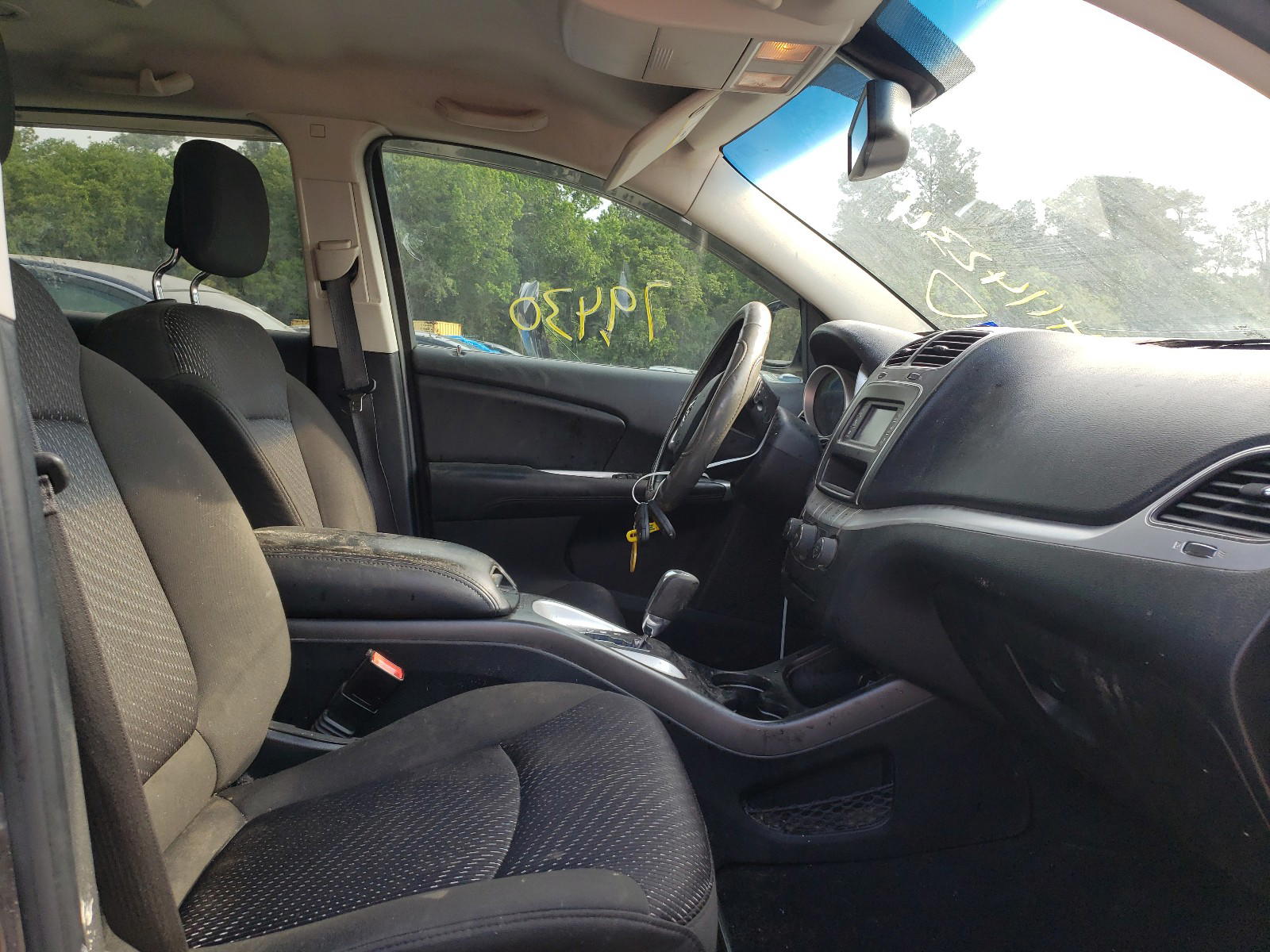 Photo 5 from auction – 2015 DODGE JOURNEY SE with VIN 3C4PDCAB5FT747528