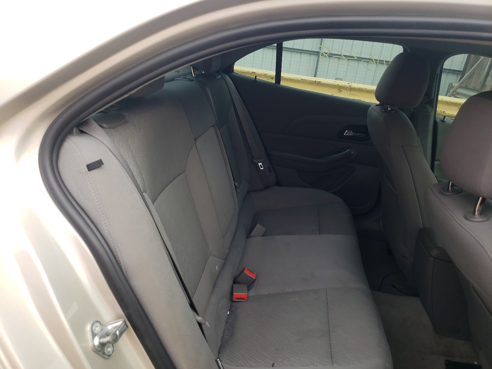 Photo 6 from auction – 2016 CHEVROLET MALIBU LIM with VIN 1G11B5SA9GF140906