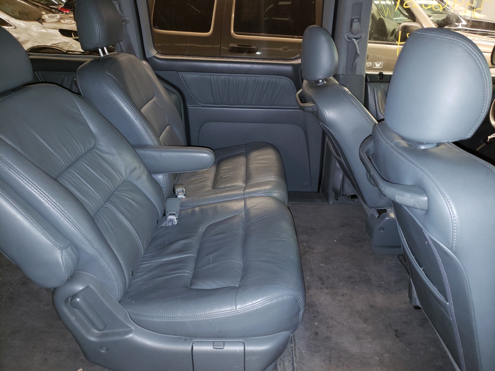 Photo 6 from auction – 2004 HONDA ODYSSEY EX with VIN 5FNRL18984B040065