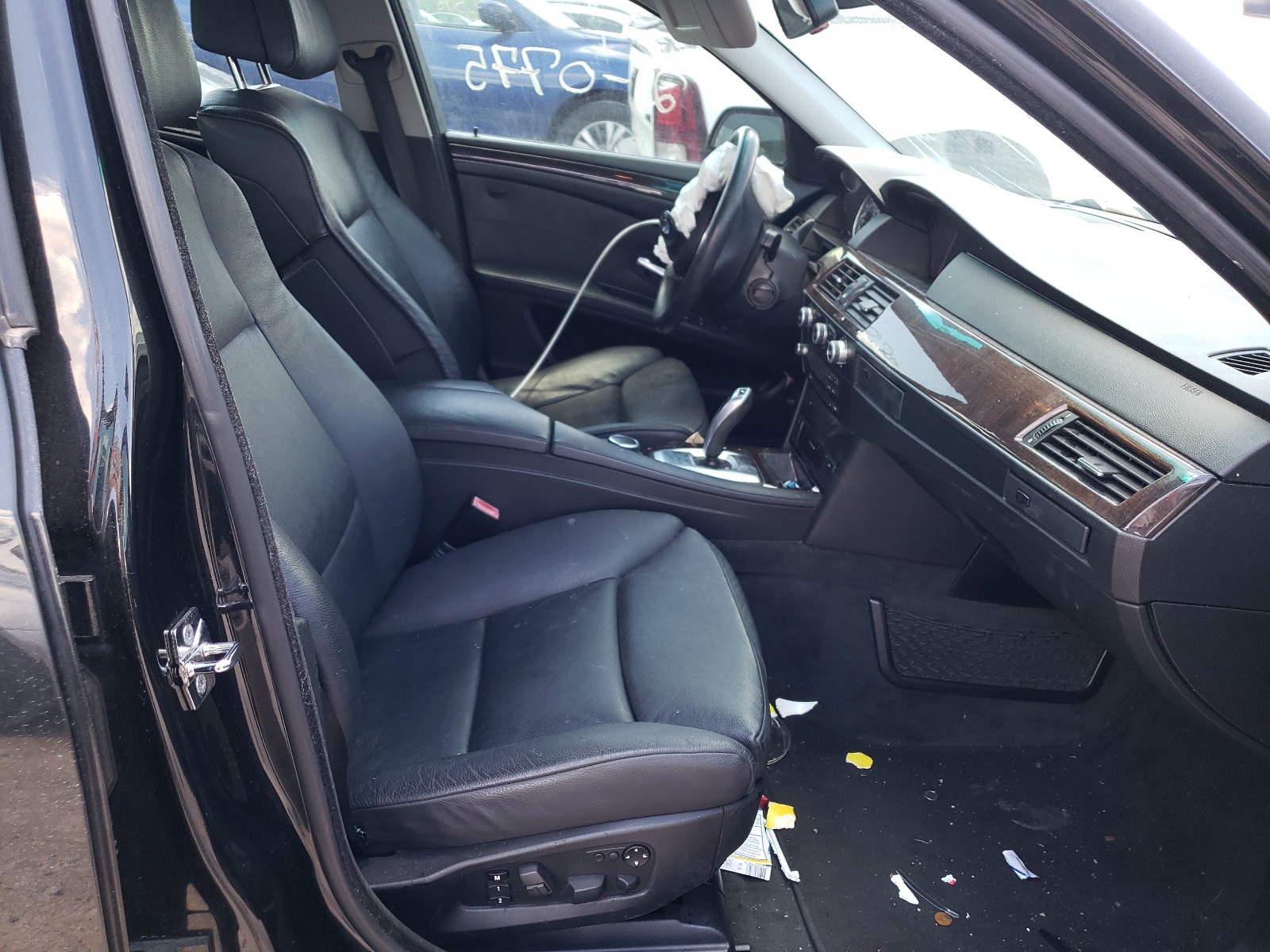 Zdjęcie 5 z aukcji – 2008 BMW 528 I z VIN WBANU53538CT16353