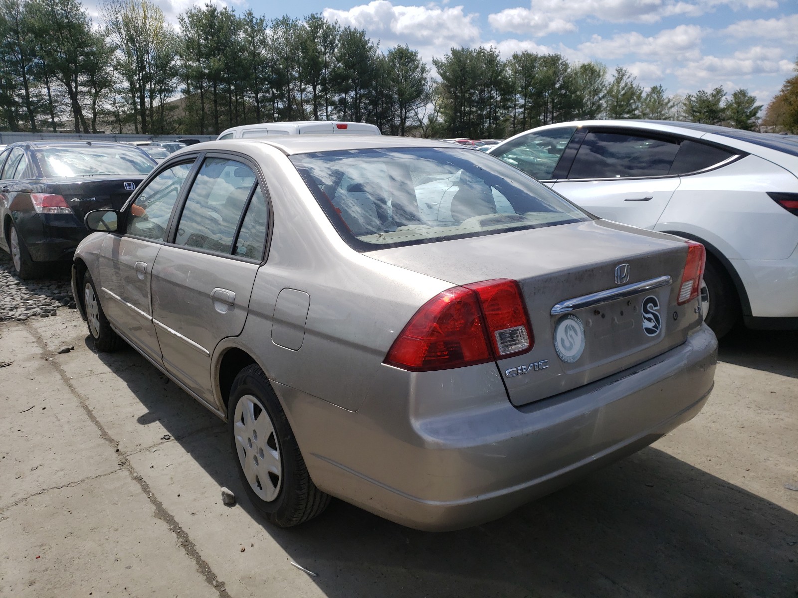 Photo 3 from auction – 2003 HONDA CIVIC LX with VIN 2HGES16593H563025