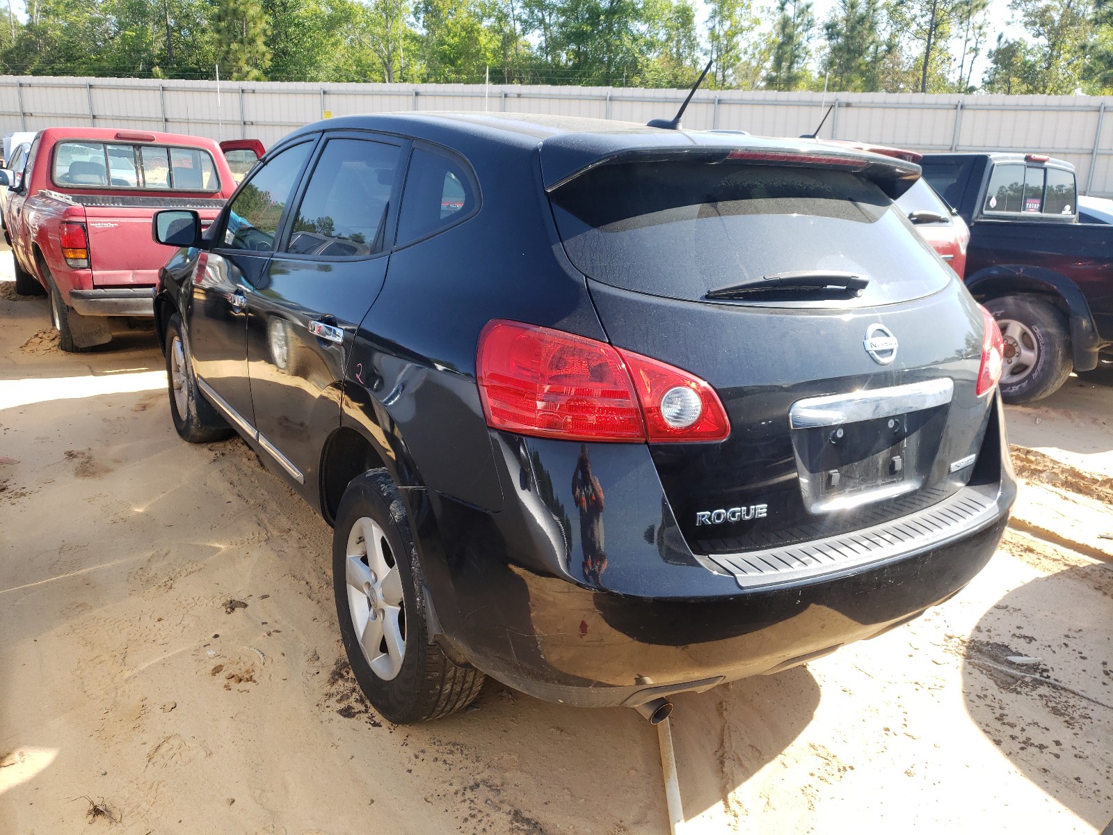 Photo 3 from auction – 2013 NISSAN ROGUE S with VIN JN8AS5MT5DW551273