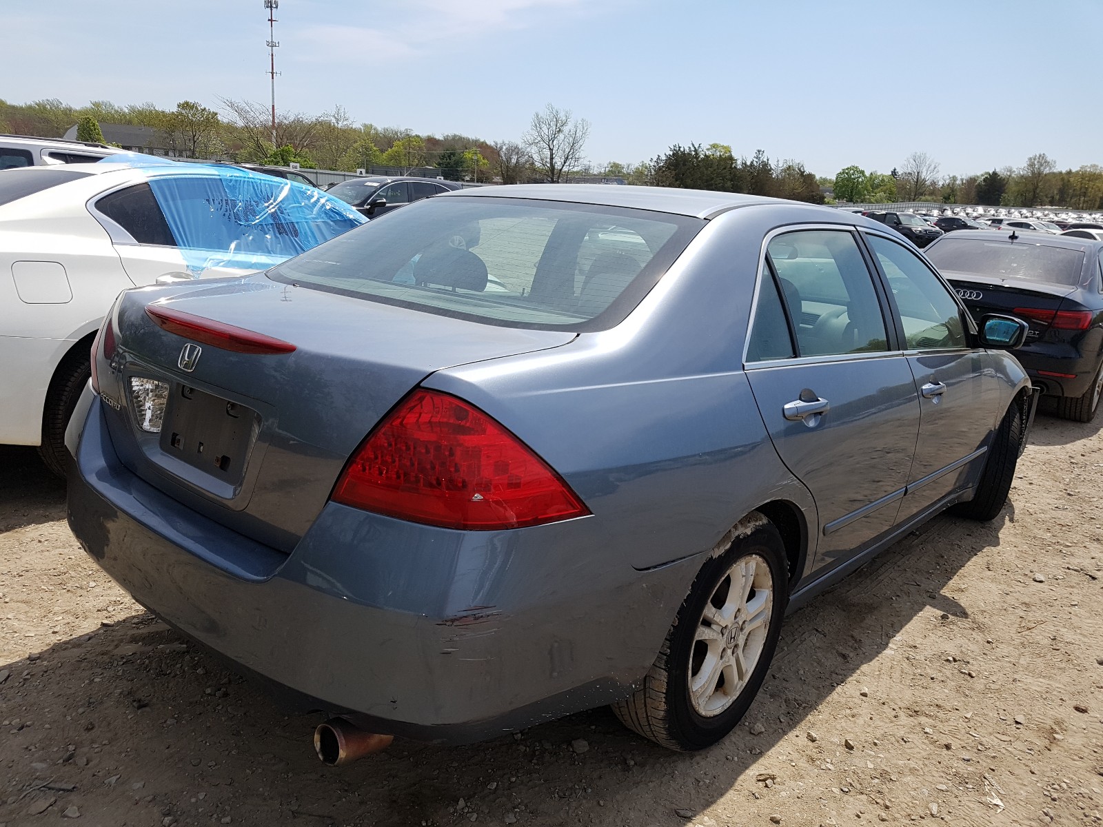 Photo 4 from auction – 2007 HONDA ACCORD with VIN 1HGCM56307A047342