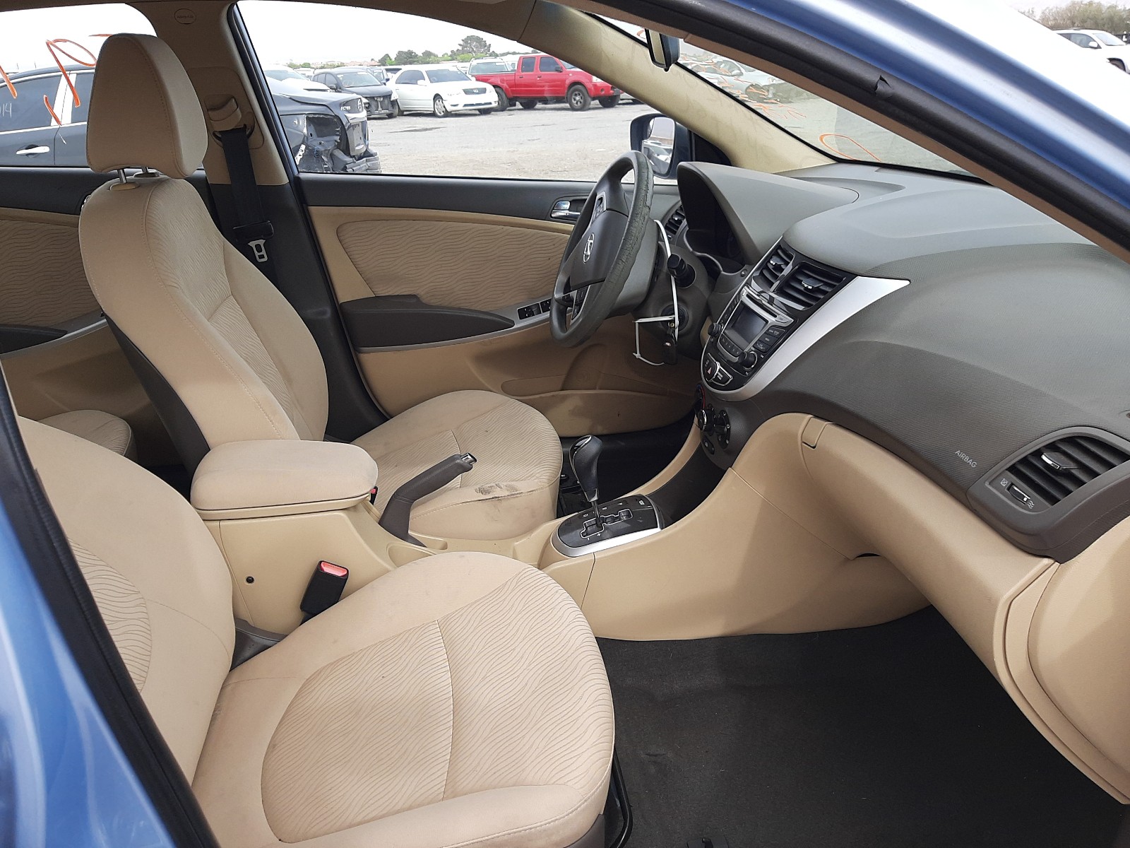 Photo 5 from auction – 2014 HYUNDAI ACCENT GLS with VIN KMHCU4AE9EU626435
