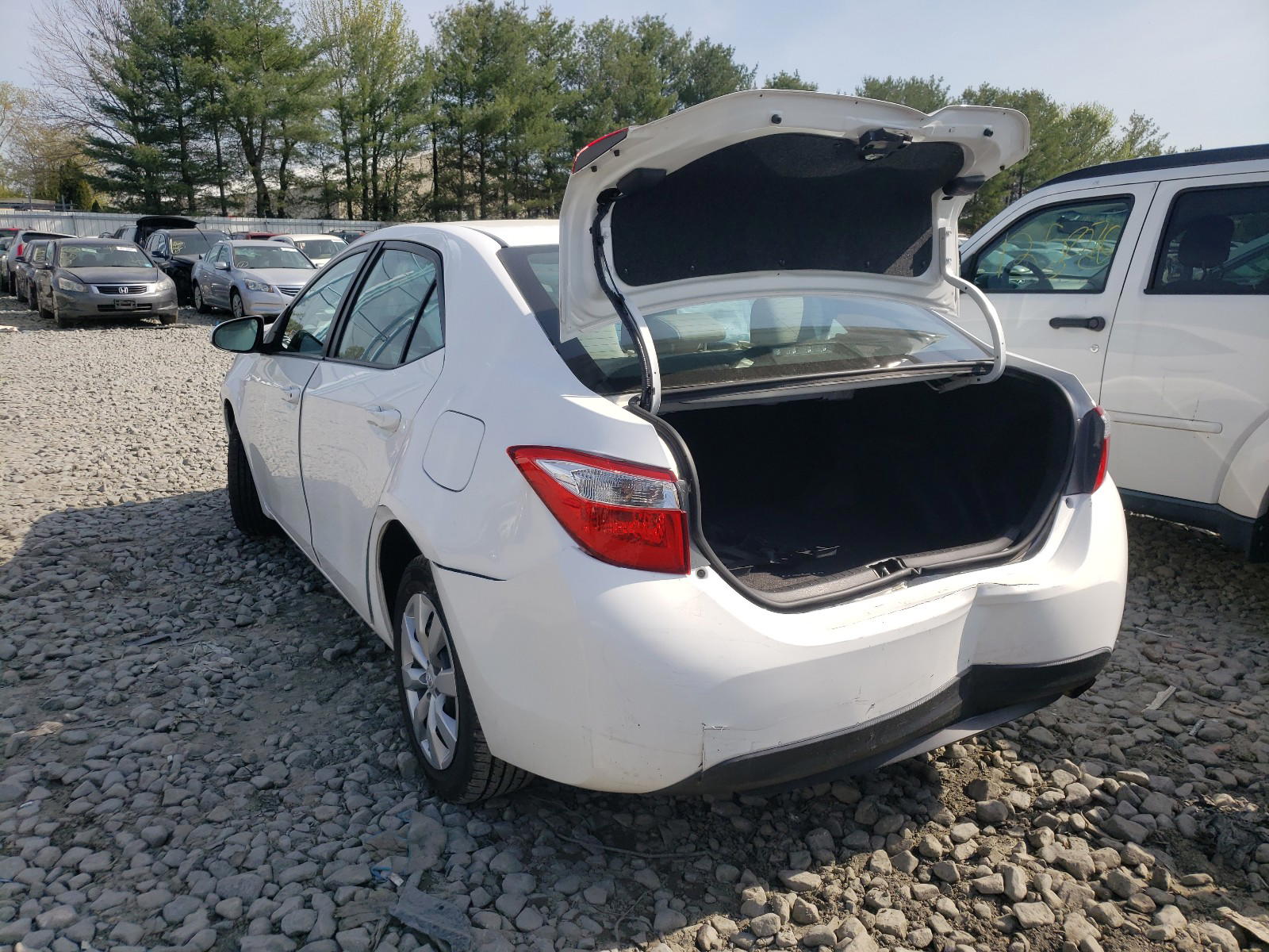 Photo 3 from auction – 2014 TOYOTA COROLLA L with VIN 2T1BURHE4EC167640