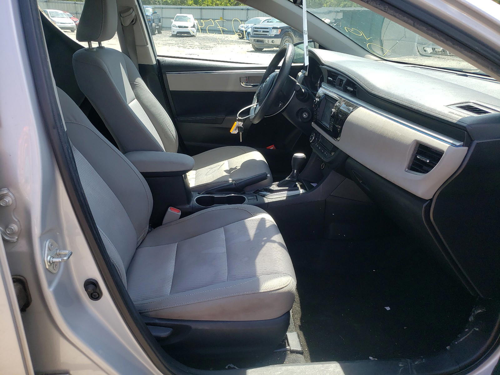 Photo 5 from auction – 2014 TOYOTA COROLLA L with VIN 2T1BURHE3EC047540