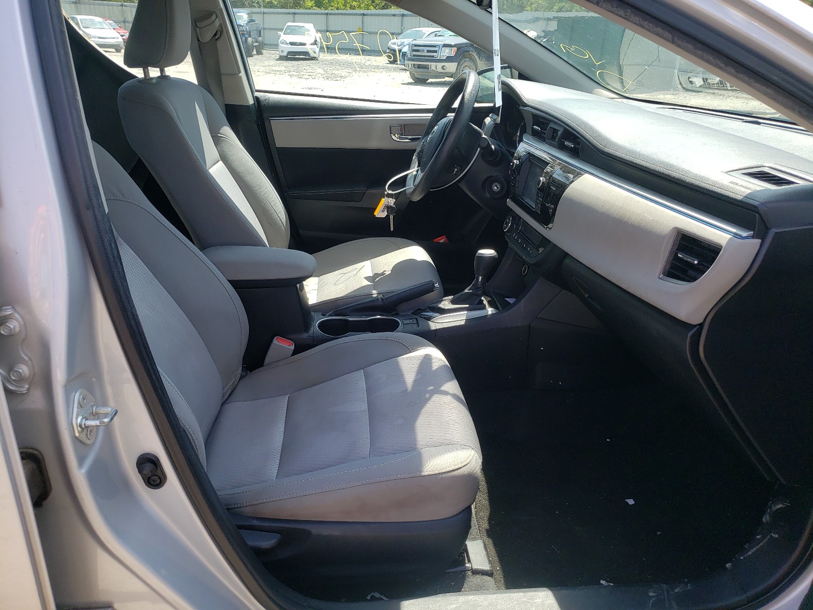 Zdjęcie 5 z aukcji – 2014 TOYOTA COROLLA L z VIN 2T1BURHE3EC047540