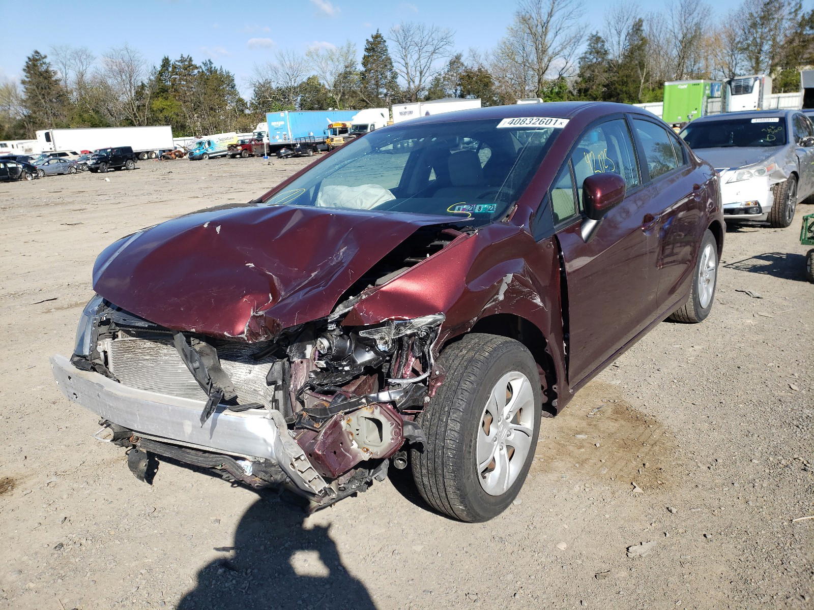 Photo 2 from auction – 2014 HONDA CIVIC LX with VIN 19XFB2F54EE212451