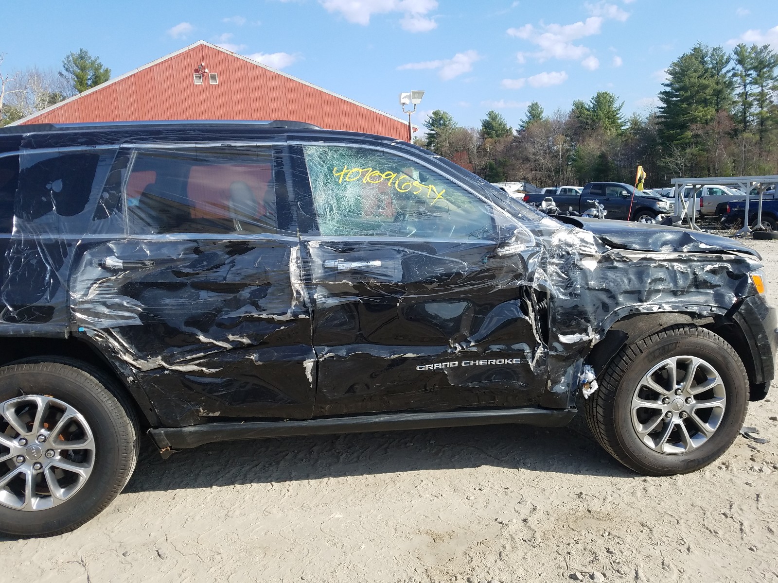 Photo 9 from auction – 2015 JEEP GRAND CHER with VIN 1C4RJFBG2FC608515