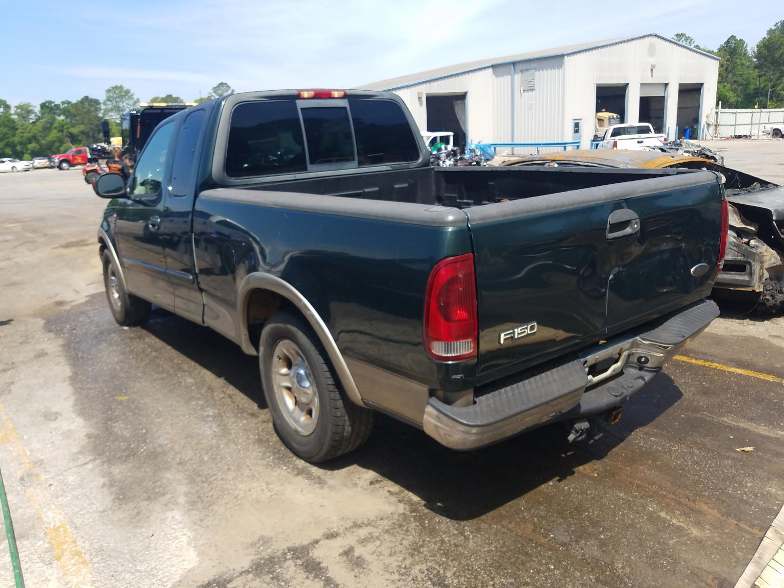 Photo 3 from auction – 2002 FORD F150 with VIN 1FTRX17WX2NA36786